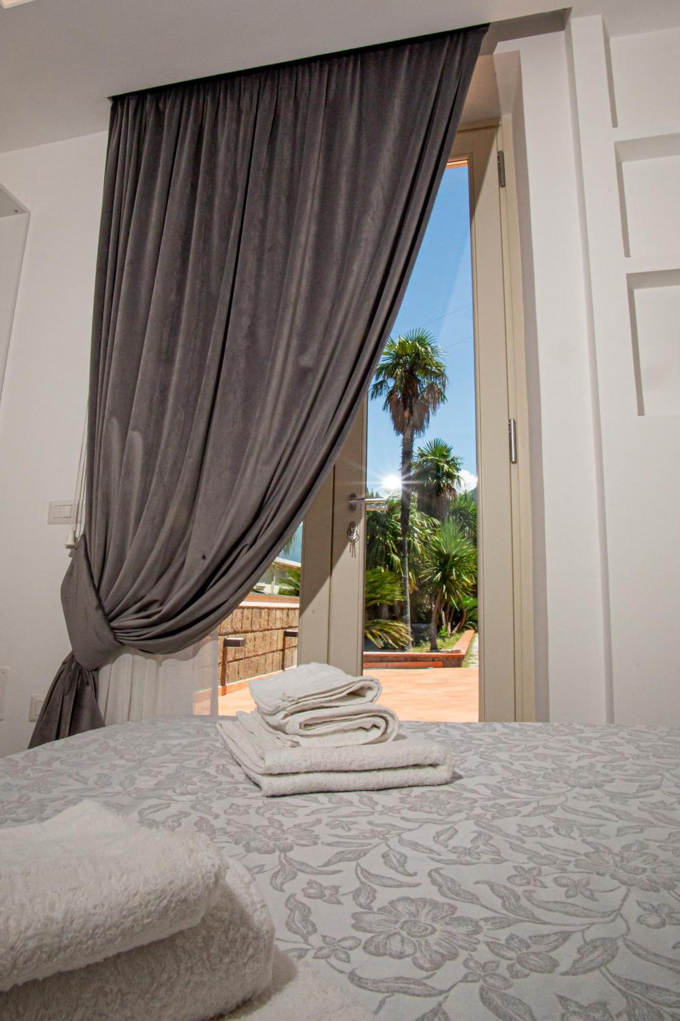 Forever Luxury Rooms Castellammare di Stabia Extérieur photo